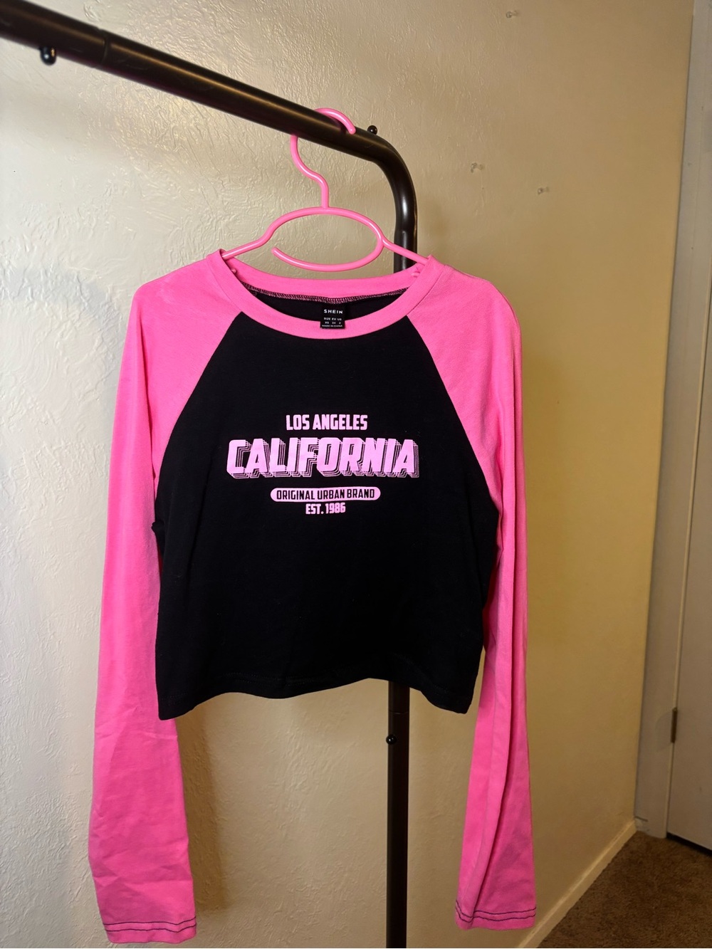 SHEIN Black & Pink "California" Cropped Long Sleeve Top